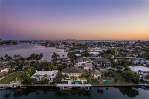 1749 SE 10th Street, Fort Lauderdale, FL 33301