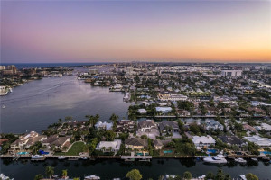 1749 SE 10th Street, Fort Lauderdale, FL 33301