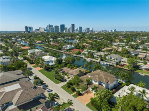 1749 SE 10th Street, Fort Lauderdale, FL 33301