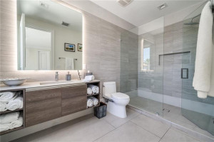 34 Isla Bahia Drive, Fort Lauderdale, FL 33316