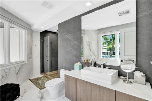 34 Isla Bahia Drive, Fort Lauderdale, FL 33316