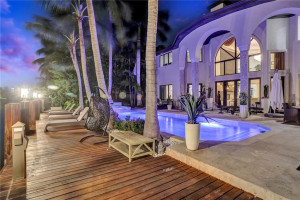 34 Isla Bahia Drive, Fort Lauderdale, FL 33316