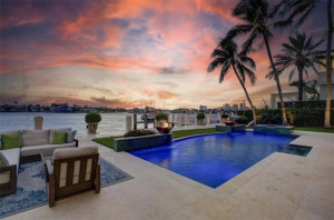 2418 Laguna Drive, Fort Lauderdale, FL 33316