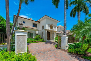 2505 Laguna Terrace, Fort Lauderdale, FL 33316