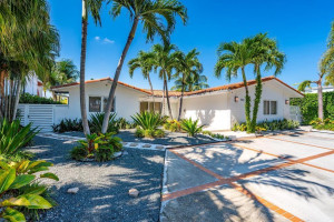 Photo for 1962 NE 119th Road, North Miami, FL 33181 - Listing #FX-10349456 1962 NE 119th Road, North Miami, FL 33181