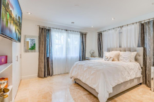 Photo for 1962 NE 119th Road, North Miami, FL 33181 - Listing #FX-10349456 1962 NE 119th Road, North Miami, FL 33181