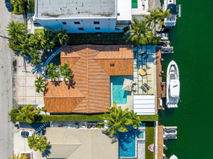 Photo for 1962 NE 119th Road, North Miami, FL 33181 - Listing #FX-10349456 1962 NE 119th Road, North Miami, FL 33181