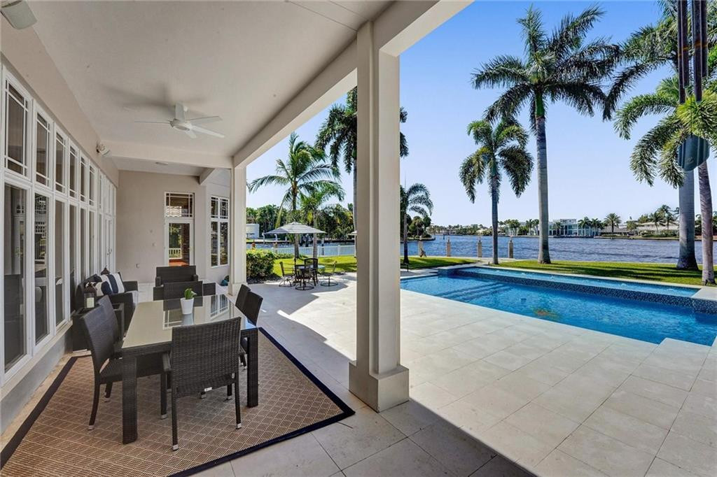 Lanai Direct Intracoastal Frontage