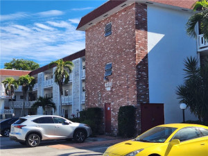 4310 NW 12th Court, 308, Lauderhill, FL 33313