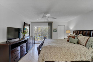 Photo for 5860 NW 44 Street, 312, Lauderhill, FL 33319 - Listing #FX-10366763 5860 NW 44 Street, 312, Lauderhill, FL 33319