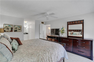 Photo for 5860 NW 44 Street, 312, Lauderhill, FL 33319 - Listing #FX-10366763 5860 NW 44 Street, 312, Lauderhill, FL 33319