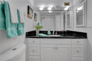 Photo for 5860 NW 44 Street, 312, Lauderhill, FL 33319 - Listing #FX-10366763 5860 NW 44 Street, 312, Lauderhill, FL 33319