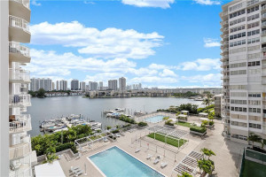18061 Biscayne Boulevard, 803, Aventura, FL 33160