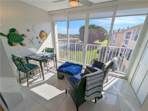 Photo for 2520 NE 1st Court, 404, Boynton Beach, FL 33435 - Listing #FX-10365137 2520 NE 1st Court, 404, Boynton Beach, FL 33435