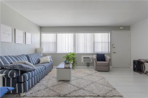 625 Antioch Avenue, 208, Fort Lauderdale, FL 33304