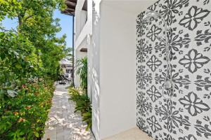 633 Isle Of Palms Drive, Fort Lauderdale, FL 33301