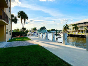 3105 NE 28th Street, 3C, Fort Lauderdale, FL 33308
