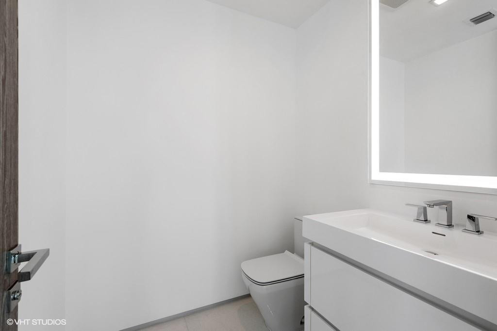 3rd floor powder room