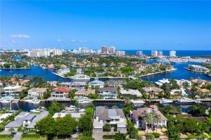 2481 Del Lago Drive, Fort Lauderdale, FL 33316