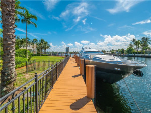 1235 E Lake Drive, Fort Lauderdale, FL 33316