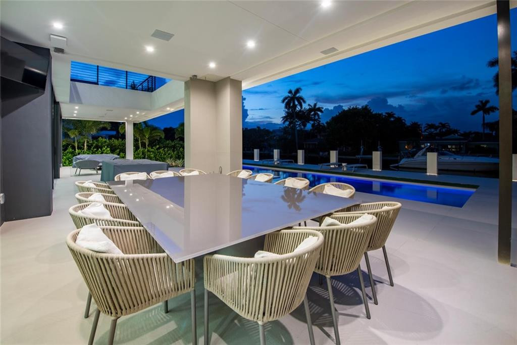 Outdoor Covered Dining Room