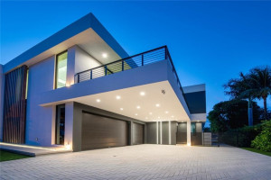 31 Pelican Drive, Fort Lauderdale, FL 33301