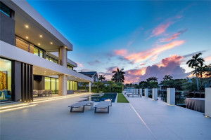 31 Pelican Drive, Fort Lauderdale, FL 33301