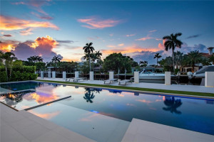 31 Pelican Drive, Fort Lauderdale, FL 33301