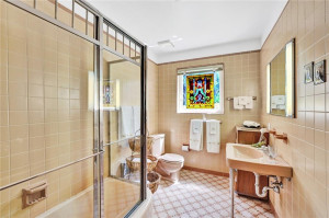 2102 Bay Drive, Pompano Beach, FL 33062