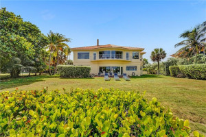 2102 Bay Drive, Pompano Beach, FL 33062