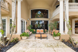 2501 Barcelona Drive, Fort Lauderdale, FL 33301