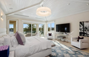 701 Middle River Drive, Fort Lauderdale, FL 33304