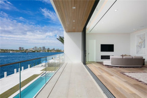 2412 Laguna Drive, Fort Lauderdale, FL 33316