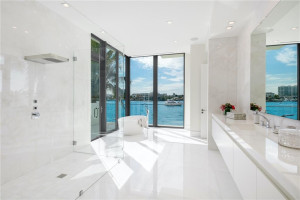 2412 Laguna Drive, Fort Lauderdale, FL 33316