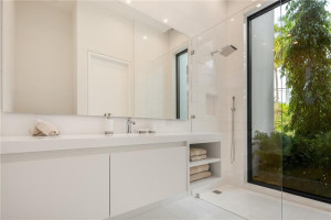 2412 Laguna Drive, Fort Lauderdale, FL 33316