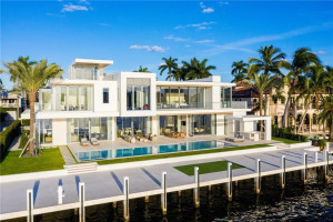 2412 Laguna Drive, Fort Lauderdale, FL 33316