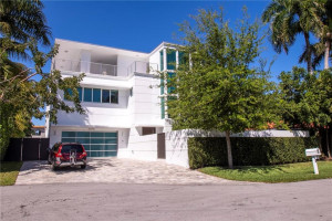 3019 NE 20th Court, Fort Lauderdale, FL 33305