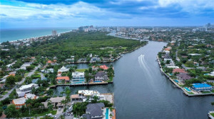 aerial view showing Intracoastal, the house and Hugh Birch Park