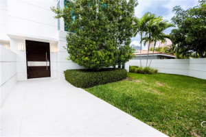 3019 NE 20th Court, Fort Lauderdale, FL 33305