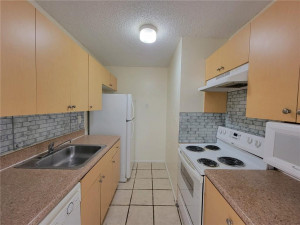 1101 N Benoist Farms Road, 106, West Palm Beach, FL 33411