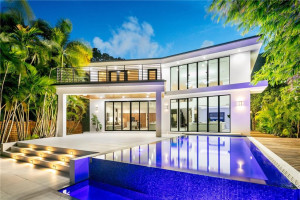 1204 Bayview Drive, Fort Lauderdale, FL 33304