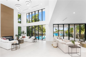 1204 Bayview Drive, Fort Lauderdale, FL 33304