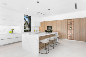 1204 Bayview Drive, Fort Lauderdale, FL 33304