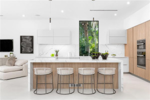 1204 Bayview Drive, Fort Lauderdale, FL 33304