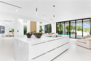 1204 Bayview Drive, Fort Lauderdale, FL 33304