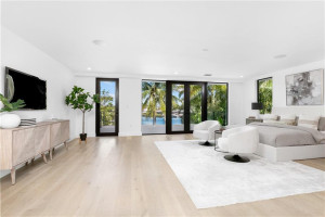 1204 Bayview Drive, Fort Lauderdale, FL 33304