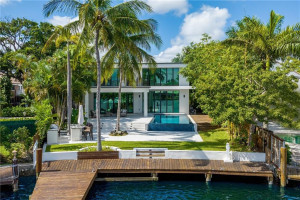 1204 Bayview Drive, Fort Lauderdale, FL 33304