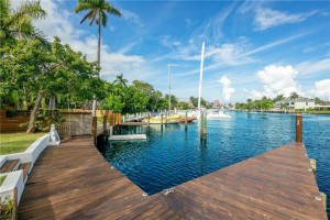 1204 Bayview Drive, Fort Lauderdale, FL 33304