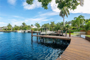 1204 Bayview Drive, Fort Lauderdale, FL 33304