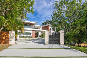 1204 Bayview Drive, Fort Lauderdale, FL 33304